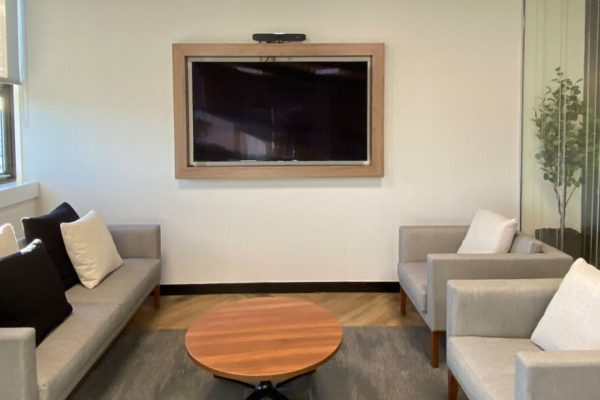 Juratek seating area